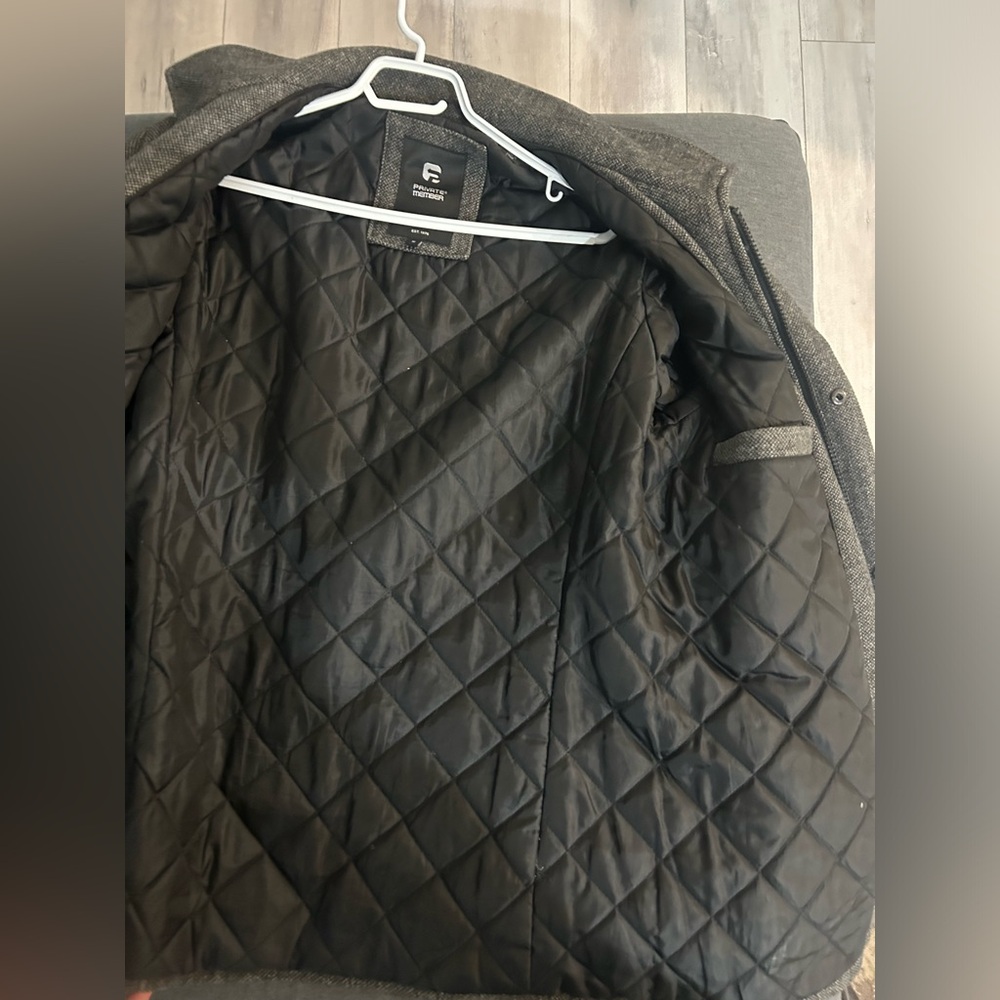 Coat - Picture 2 of 5